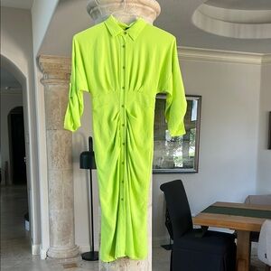 NWOT Women’s Neon Green Collared Button-Up Dress with belted waist Size XS-Small